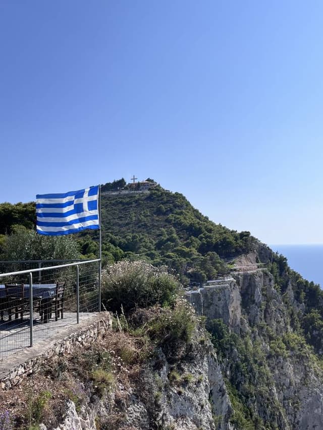 Photo 2 by Nigel H. about hiring a Hyundai i10 in Greece (27.06.25)