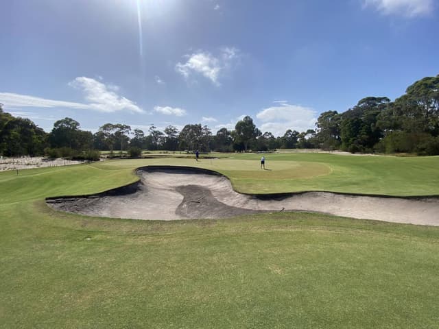 Photo 2 by Graeme M. about hiring a LDV D90 in Australia (03/02/26)