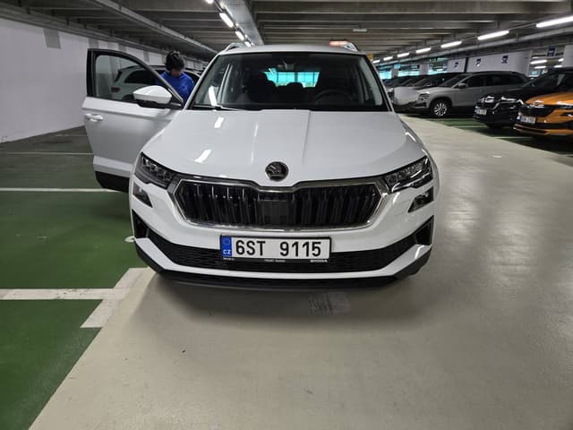 Photo 2 by ANTHONY K. about renting a VW Golf at Prague Airport (7/23/25)