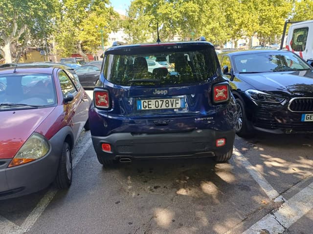 Fotografie 2 realizată de IUSTIN C. despre închirierea unei mașini Volkswagen Golf în Genova (16.09.23)