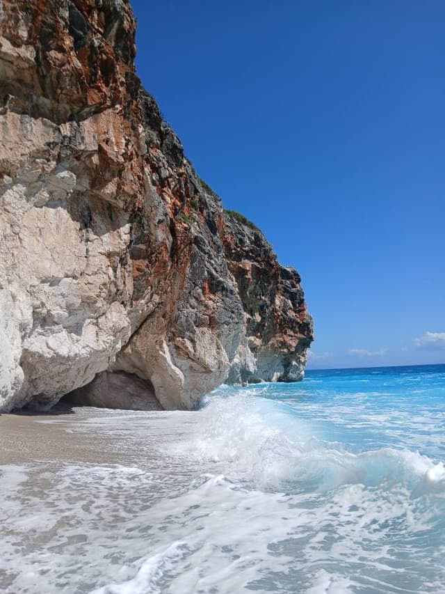 Billede 1 af martinus D. om at leje en Dacia Sandero Stepway i Tirana lufthavn (4/22/25)