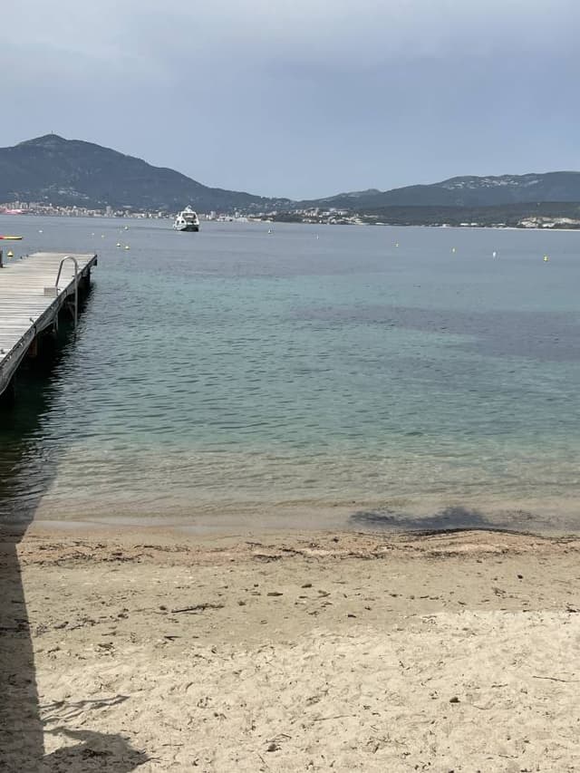 Photo 1 par JACQUES L. sur la location d'un Renault Captur à l’aéroport de Figari (23/04/24)