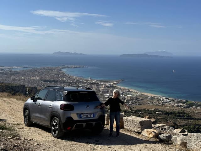 Photo 1 by Robert R. about renting a Citroen C3 Aircross in Palermo (11/11/23)