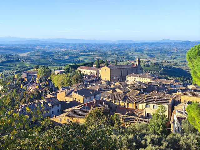 Photo 2 by Joao N. about renting a Citroen C3 in Verona (9/21/25)