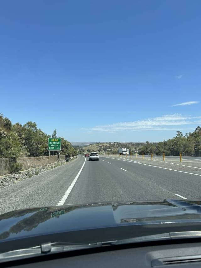 Photo 3 by Brent W. about renting a Volkswagen Tiguan in Melbourne Campbellfield (1/26/25)