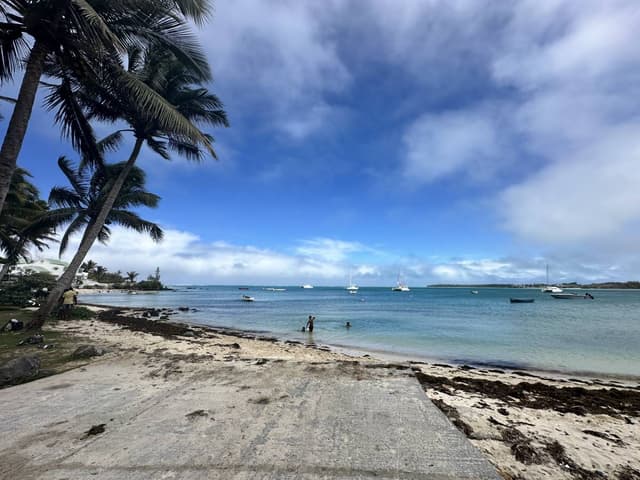 Photo 3 by Akhil A. about renting a Kia Picanto at Mauritius Airport (11/23/24)