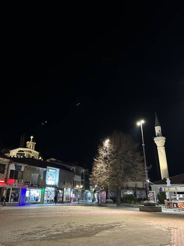 Üsküp’te bir Skoda Fabia STW kiralama ile ilgili Oguzhan K. tarafından 2 fotoğraf (11.12.23)