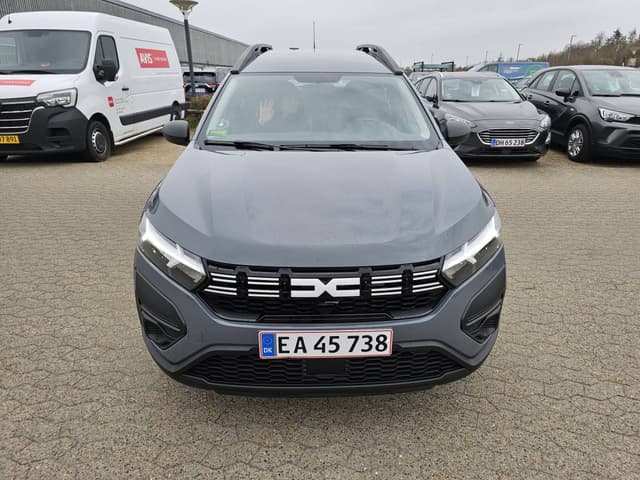 Photo 1 by Patrovits L. about renting a Hyundai i30 at Billund Airport (3/29/24)