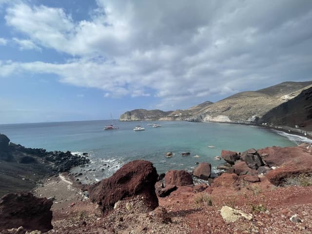 Foto 1 de Andres Felipe R. sobre el alquiler de un Peugeot 208 en Santorini (22/10/22)