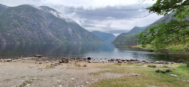 Photo by Graham D. about hiring a Toyota Aygo at Bergen Flesland Airport (21.08.24)