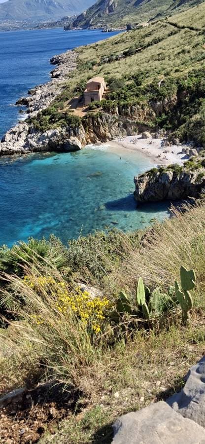 Photo 2 by Susannah D. about renting a Toyota Aygo X in Palermo (4/20/25)
