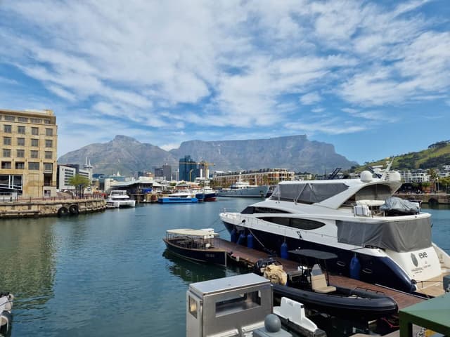 Photo 2 by Daniel U. about hiring a Toyota Corolla Cross at Cape Town Airport (01.10.24)