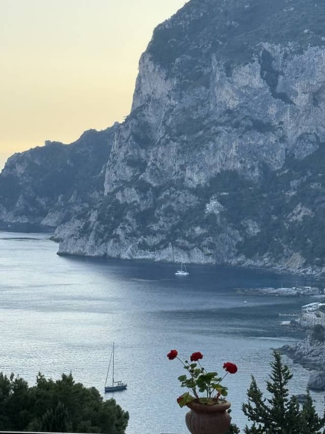 Photo 2 by Luis R. about renting a Fiat Panda in Sorrento (5/12/25)