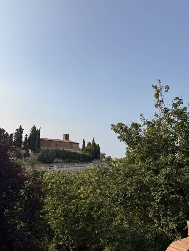 Photo 5 by Eric F. about renting a Mitsubishi ASX in Rome (6/29/25)