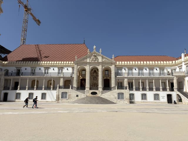 Photo 3 by david F. about renting a Nissan Juke in Portugal (8/17/25)