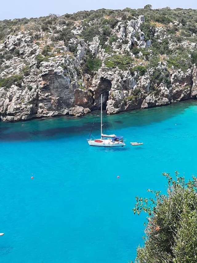 Photo 2 by Anton N. about renting a Volkswagen Touran at Menorca Airport (7/31/23)