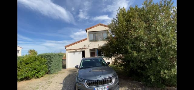 Photo 1 by Bertrand L. about renting a Toyota Corolla in Perpignan (4/2/24)