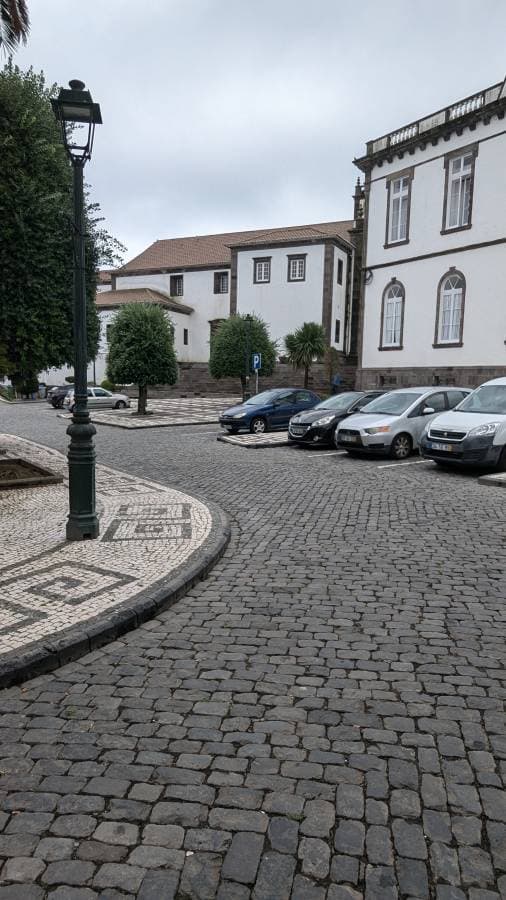 Photo 3 by Fernando B. about renting a Toyota C-HR at Ponta Delgada Airport (10/17/24)