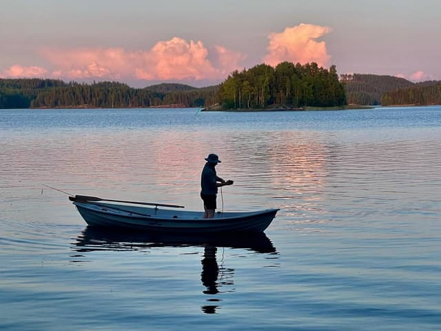 Photo by Mathew S. about hiring a Volkswagen Golf STW in Helsinki (15/07/26)