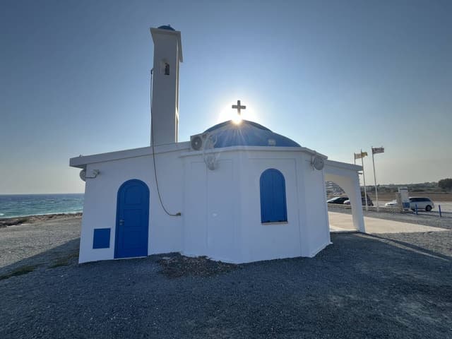 Photo 5 by Russell F. about hiring a Kia Picanto at Larnaca Marina (27.10.24)
