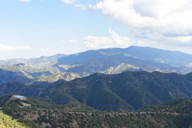 Zdjęcie 1 wykonane przez Paulina L. dotyczące wynajmu Ford Focus w na Lotnisku w Pafos dnia (26.09.23)