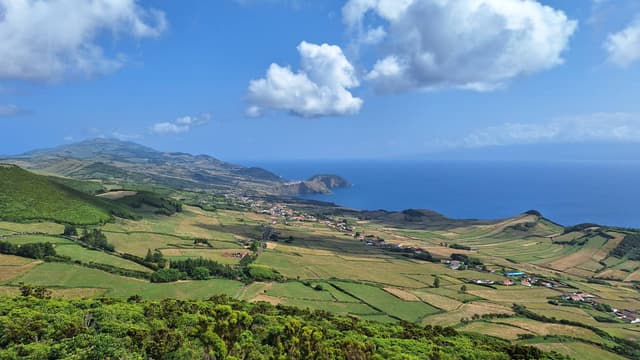 Photo par Francois M. sur la location d'un(e) Toyota Yaris à Port de Velas (15/08/25)