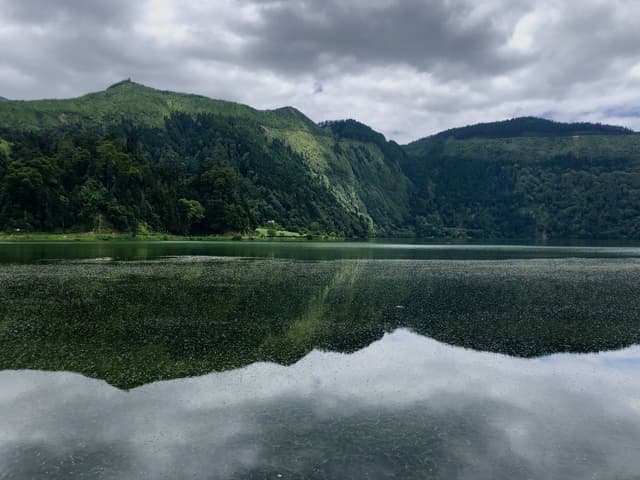Photo 2 par Valerie P. sur la location d'un Opel Corsa Hatchback au Portugal - aux îles des Açores (23/06/24)
