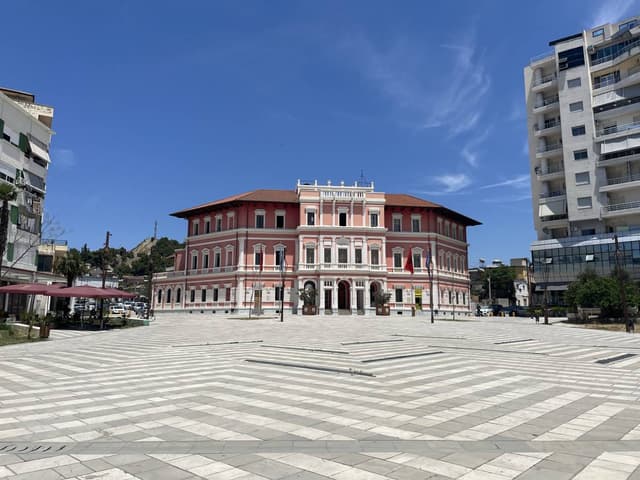 Photo 7 by Victoria R. about hiring a Dacia Sandero Stepway in Tirana (30/06/26)