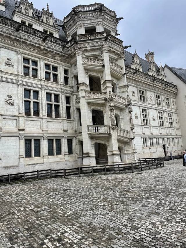 Photo 4 by Bryan R. about renting a Opel Corsa in France (9/28/25)