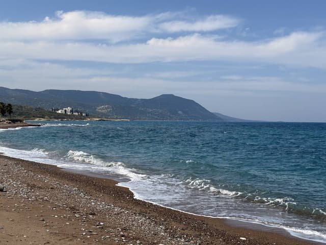 Zdjęcie 4 wykonane przez Daria W. dotyczące wynajmu Ford Fiesta w na Lotnisku w Pafos dnia (11.03.25)