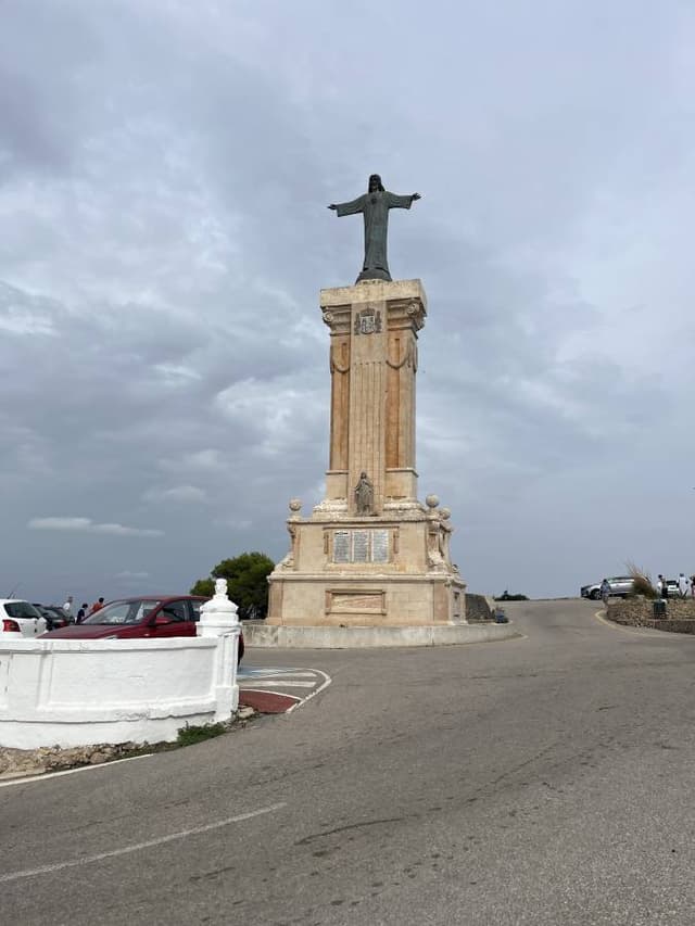 Photo 4 by alan C. about renting a Volkswagen T-Cross in Menorca (9/15/23)