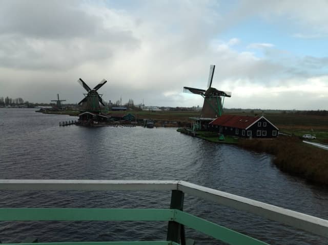 Photo 2 by Marco F. about renting a Hyundai i10 in Eindhoven (12/2/23)