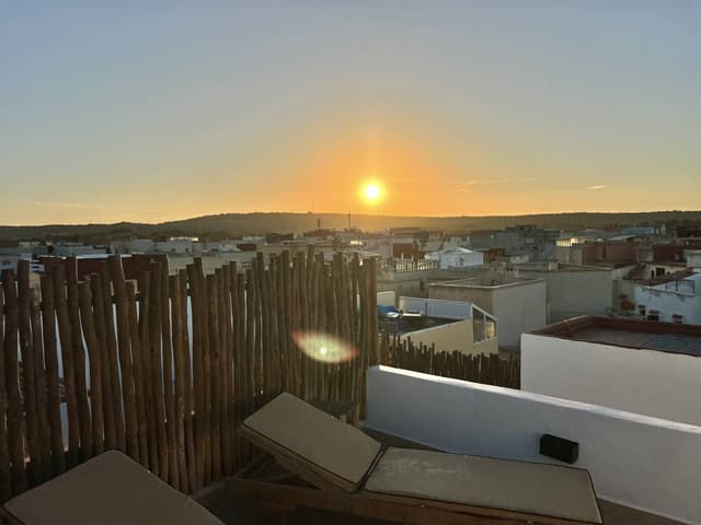 Photo 4 by Guislain D. about renting a Renault Express at Essaouira Airport (1/22/25)