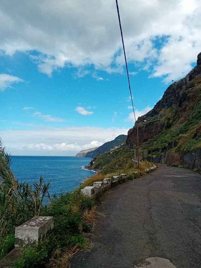 Photo 7 by christophe S. about renting a Renault Captur in Madeira (4/13/25)