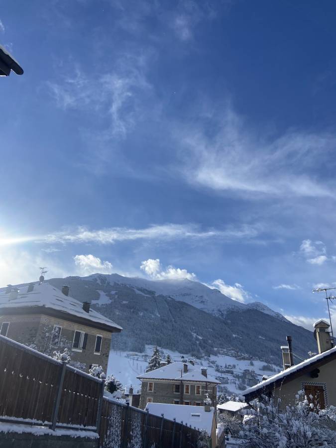 Photo by Adomas N. (2/27/24)