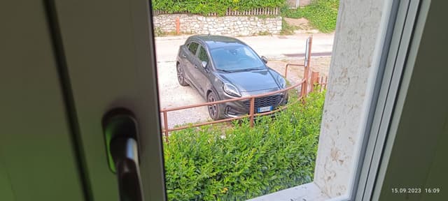 Zdjęcie 2 wykonane przez Slawomir K. dotyczące wynajmu Ford Puma w na Lotnisku Bergamo dnia (19.09.23)