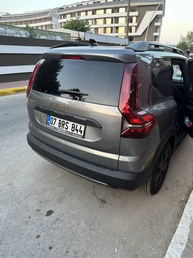 Foto 2 av Amir A. om att hyra en Dacia Lodgy på Antalyas flygplats (24-06-21)