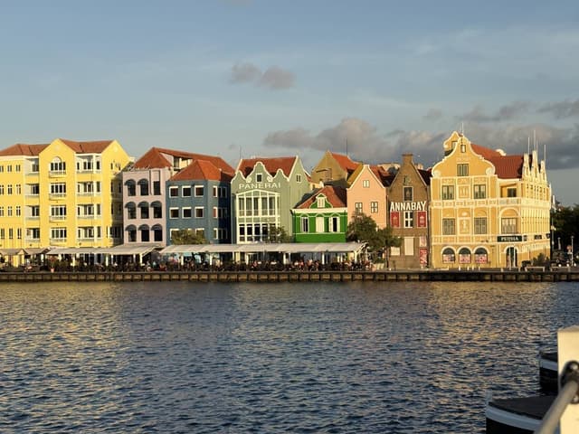 Photo 3 by OLIVER R. about renting a Toyota Corolla on Curaçao (3/29/25)