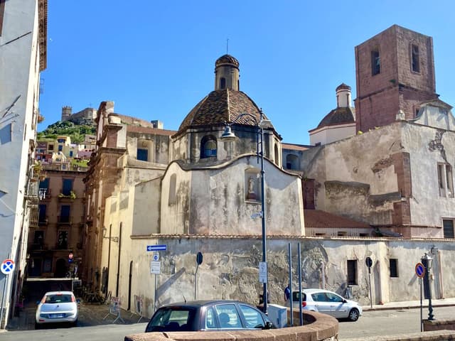 Photo 3 by Peter G. about renting a Volkswagen T-Roc in Cagliari (5/19/25)