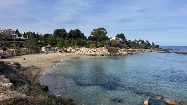 Photo 1 by Dainius B. about hiring a Citroën C4 Cactus at Larnaca Airport (31/12/25)