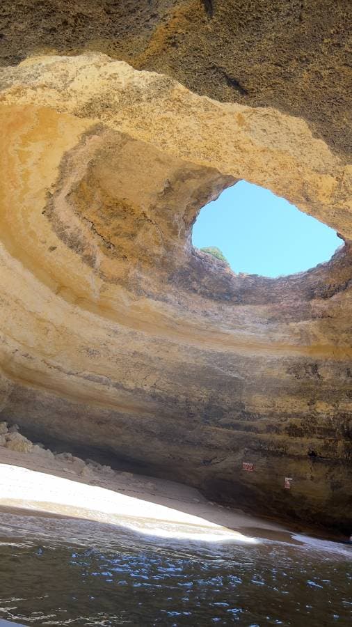 Photo 3 by Sadja B. about hiring a SEAT Arona in Faro (26/08/26)