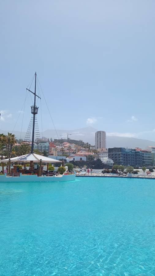 Photo 2 by Joaquim M. about hiring a Toyota Aygo at Tenerife Airport North (10.04.24)