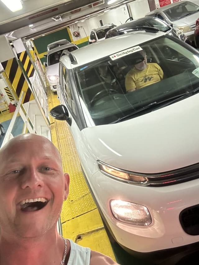 Laszlo V. 1. számú fényképe a(z) Citroen C3 autó bérléséről itt: Malta Luqa repülőtéren (24. 09. 17.)