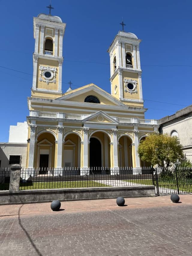 Photo 5 by caroline R. about hiring a Chevrolet Onix in Montevideo (28/09/26)