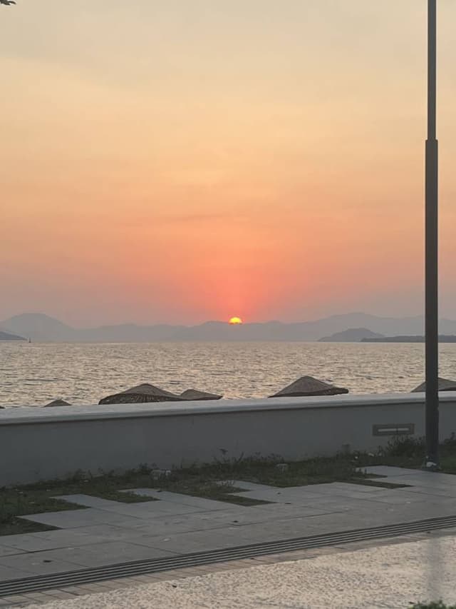 Photo 1 par Alexandre U. sur la location d'un Renault Clio à Yenibosna (Istanbul) (06/09/23)