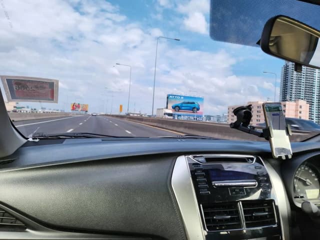 Photo by Lam K. about renting a Toyota Yaris in Bangkok (11/18/22)