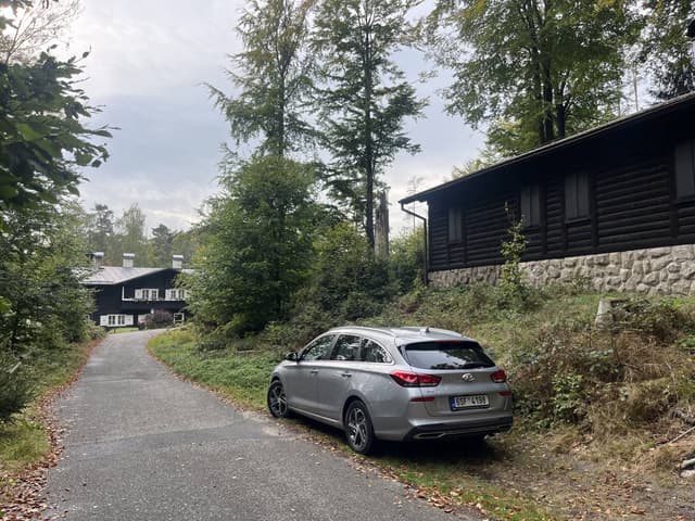 Photo 3 by Bo H. about renting a Toyota Yaris in Czech Republic (10/22/23)