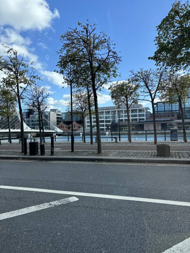 Photo 7 by Ethan R. about renting a Peugeot 108 in Dublin (9/12/24)
