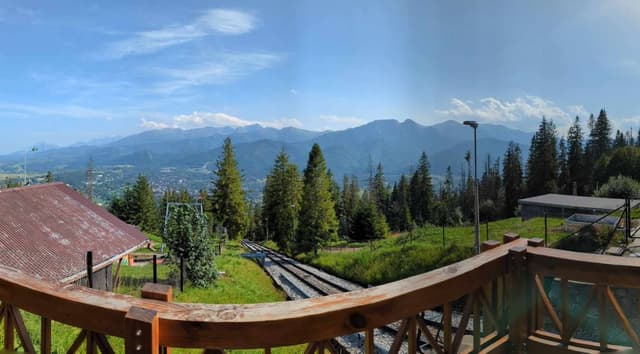 Photo by Paulina S. about renting a Toyota Corolla at Krakow Airport (9/7/23)