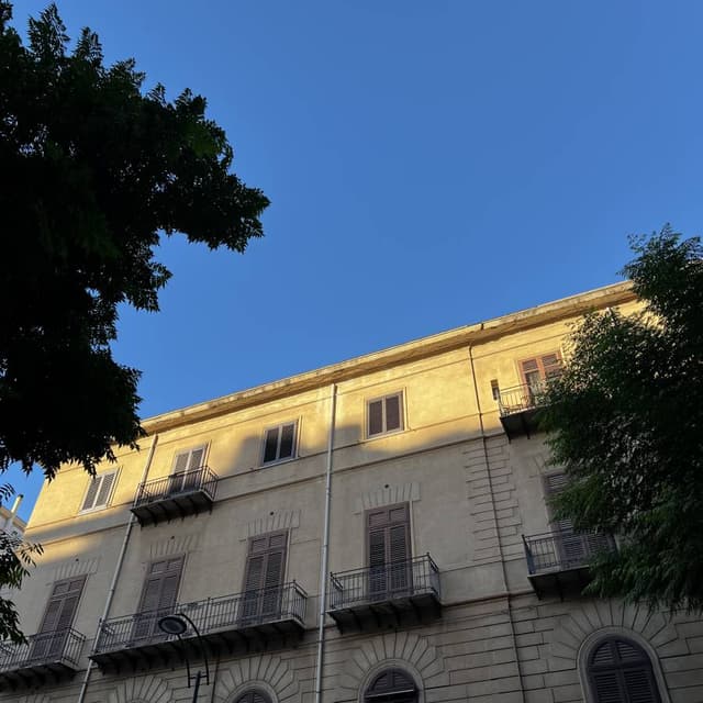 Photo 5 by ZHEHAO C. about hiring a Fiat 500X in Palermo (07/10/24)